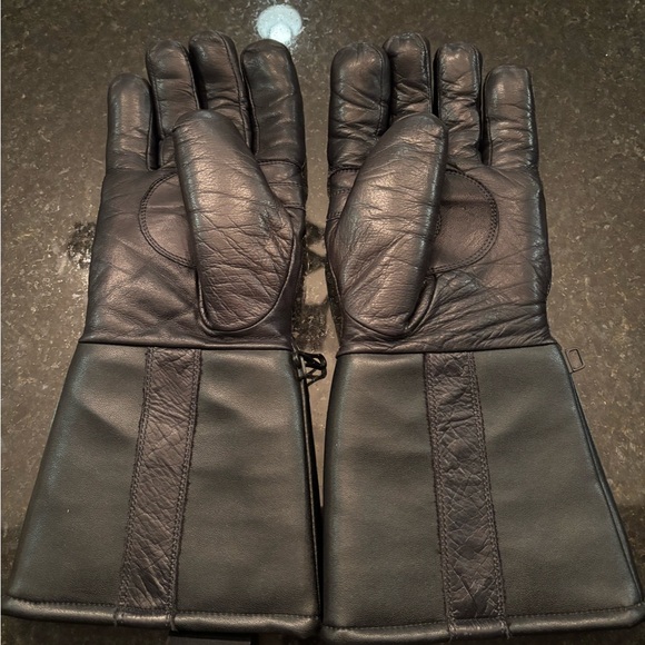Harley-Davidson Black Leather Riding Gloves - Picture 5 of 5